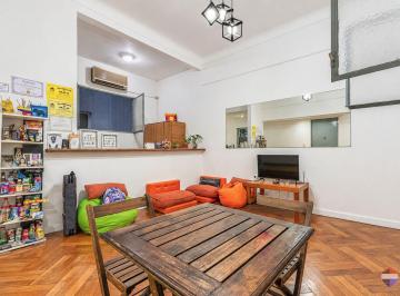Departamento · 86m² · 4 Ambientes · Venta Depto 4 Amb en Monserrat Oportunidad