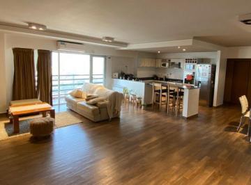 Departamento · 155m² · 4 Ambientes · 1 Cochera · Venta Dpto 4 Amb C/cochera Saenz Peña Apto Credito