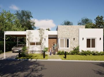Casa · 130m² · 4 Ambientes · Venta de Casa 4 Ambientes en Barrio Cerrado