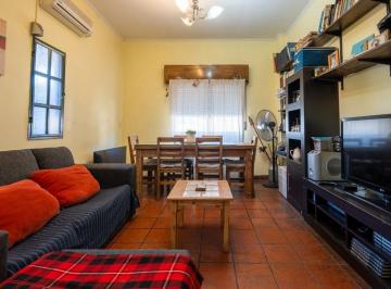 PH · 145m² · 4 Ambientes · 1 Cochera · Venta PH 4 Amb. Cochera Apto Cred Permuta