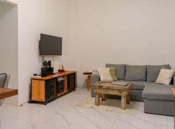 Departamento · 51m² · 2 Ambientes · Venta Depto 2 Amb. con Dependencia Pb Avellaneda