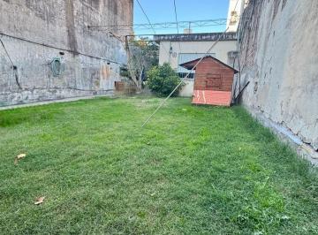 Casa · 63m² · 3 Ambientes · 1 Cochera · Casa Lote Propio Floresta 215 m² | a Refaccionar