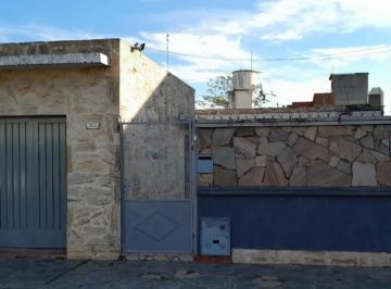 Casa de 3 ambientes, Merlo · Casa 3 Ambientes con Potencial en Libertad