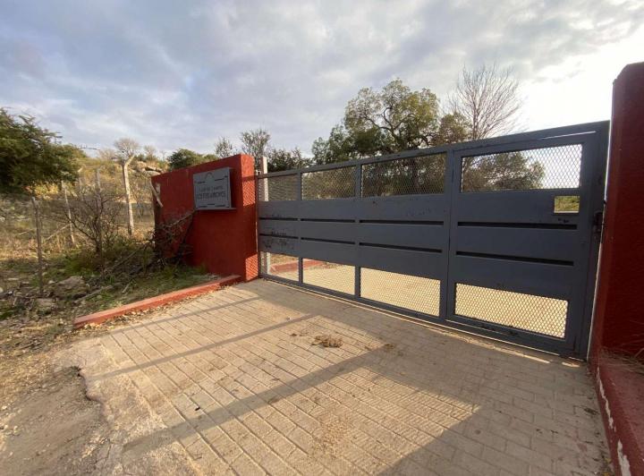 Terreno · 927m²
