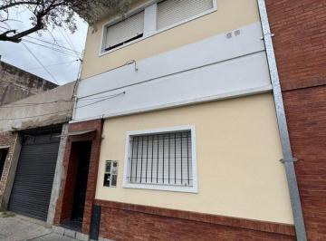 PH de 2 ambientes, Avellaneda · Departamento Tipo Casa de 1 Dormitorio con Terraza