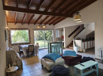 Casa · 180m² · 4 Ambientes · 2 Cocheras · Casa en Olivos