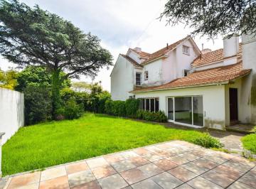 Casa · 376m² · 6 Ambientes · 2 Cocheras · Venta - Chalet | Parque Garage Doble | Stella Maris