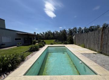 Casa · 990m² · 2 Ambientes · 3 Cocheras · Casa Quinta en Venta Barrio Los Molinos Sauce Montrull