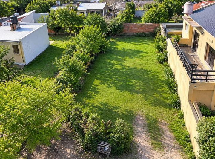 Terreno · 300m²