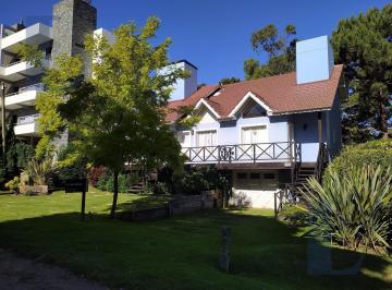 Departamento · 65m² · 3 Ambientes · 2 Cocheras · (013 - 19 C) Duplex 6 Personas