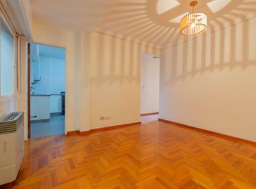 Departamento · 45m² · 2 Ambientes · Venta 2 Amb. Flores Apto Profesional C/cochera