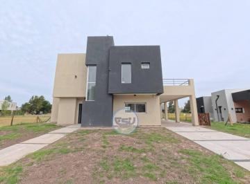 Casa · 165m² · 4 Ambientes · 2 Cocheras · Venta o Alquiler Casa 4 Ambientes a Estrenar Principado Ciudad Náutica, Canning