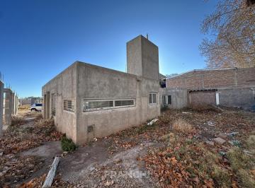 Casa · 128m² · 3 Dormitorios · 2 Cocheras · Casa en Perdriel