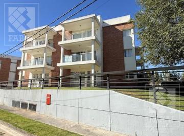 Departamento · 90m² · 3 Ambientes · 1 Cochera · Departamento Venta o Alquiler Jardines del Rey, 2 Dorm. (Suite), 2 Baños, Cochera