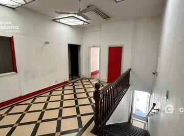 Depósito · 170m² · 7 Ambientes · Gran Oficina/local en Pa, 7 Amb. Sobre Av Maipú