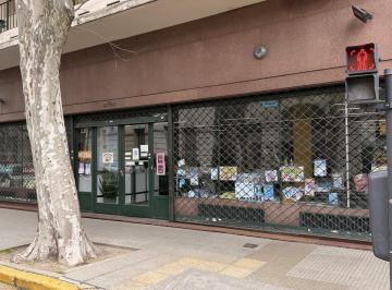 Local comercial · 1100m² · 14 Cocheras · Local Comercial en Venta, 1100 m², en Constitución, Caba