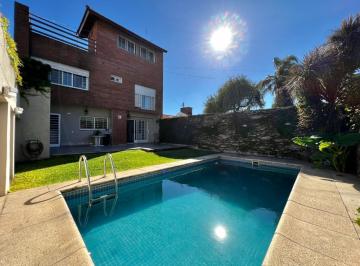 Casa · 199m² · 5 Ambientes · 1 Cochera · Casa 5 Ambientes en Venta en La Lucila