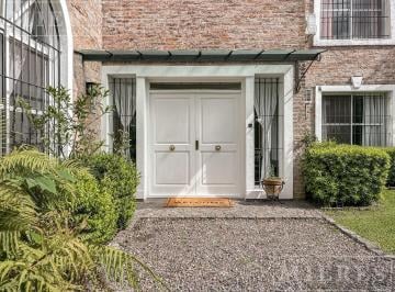 Casa · 350m² · 5 Dormitorios · 1 Cochera · Muy Linda Casa en Venta en El Barrio Cerrado El Trebol