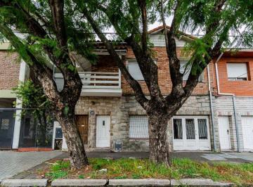 Casa · 314m² · 6 Ambientes · 1 Cochera · Venta Casa Multifamiliar 8 Amb Munro C/jardin
