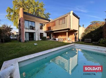 Casa · 300m² · 5 Ambientes · Casa Para Alquiler de Verano en Bella Vista - Quincena de Enero
