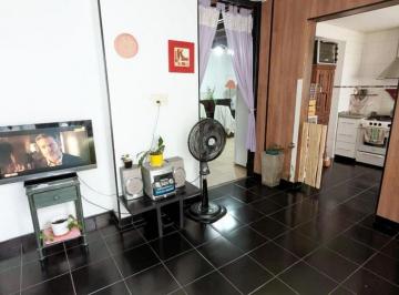 PH · 87m² · 3 Ambientes · Venta PH 4ambientes con Gran Potencial – Villa Urquiza