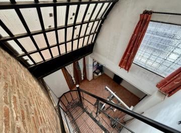 Casa · 154m² · 4 Ambientes · 2 Cocheras · Venta · Casa · 3 Dorm. · Jardín · Parrillero · Barrio Gráfico