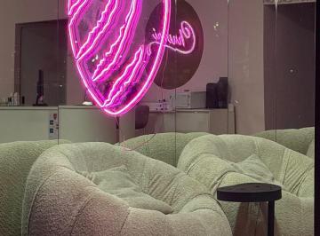 Fondo de comercio de 1 ambiente, Puerto Madero · Fondo de Comercio Salon de Belleza Uñas Nails