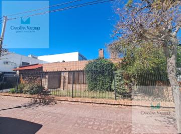 Casa · 200m² · 5 Ambientes · 1 Cochera · Alquiler Casa 3 Dorm. Cerro de Las Rosas