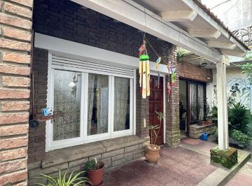 Casa · 267m² · 7 Ambientes · 2 Cocheras · Venta de Lote en Zona San José, Mar del Plata.