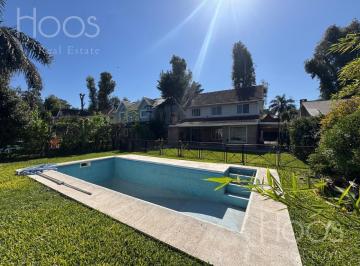 Casa · 582m² · 4 Ambientes · 2 Cocheras · Casa en Venta en Los Angeles Village 582 m. Pileta. Ing Maschwitz, Escobar