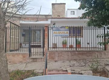 Casa de 5 ambientes, Córdoba · Barrio San Ignacio Casa de 2 Dorm Cochera