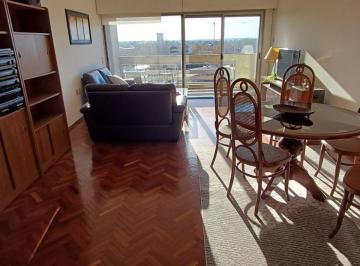 Departamento · 145m² · 8 Ambientes · Apartamento 4 Dorm. y 2 Baños. Maroñas