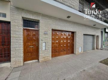 Casa · 208m² · 4 Ambientes · 3 Cocheras · Casa en San Cayetano