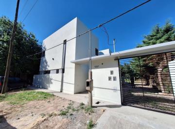 Casa · 2 Dormitorios · 1 Cochera · 168 Bis Nº1251 Entre 519 y 520