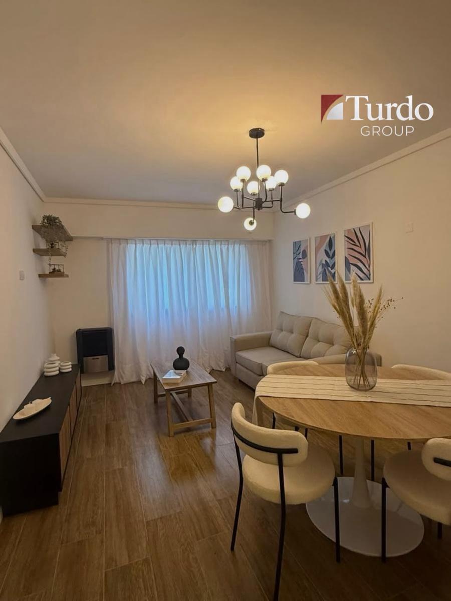Depto reciclado 3 amb, 50m² en Edificio Palacio Avenida — Plaza Colón