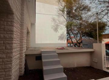 PH · 90m² · 3 Ambientes · 1 Cochera · PH en Chauvin