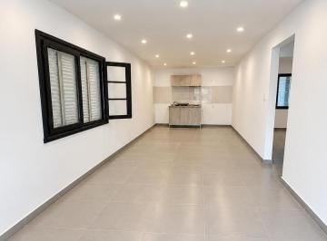 PH · 90m² · 3 Ambientes · 1 Cochera · PH en Chauvin