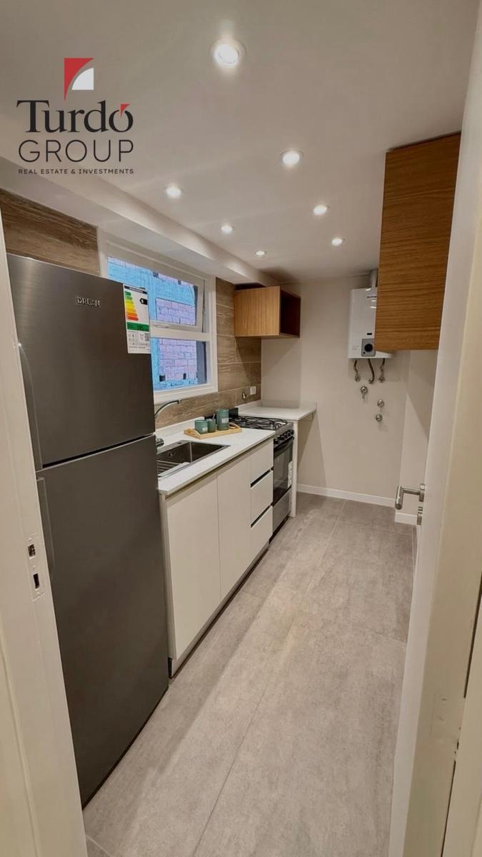Departamento 2 Ambientes Remodelado con Balcón – Zona Plaza Colón