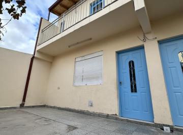 Casa · 70m² · 3 Ambientes · 1 Cochera · Casa en Almirante Brown