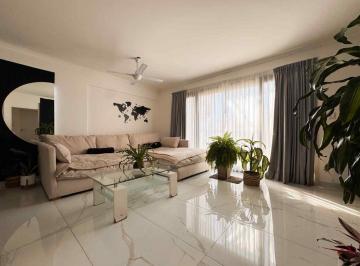 Departamento · 84m² · 3 Ambientes · Venta Dpto 3 Amb + 1 en Versalles Terraza y Patio