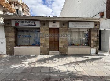 PH de 5 ambientes, Lanús · Oficinas con Patio y Terraza en Excelente Ubicación