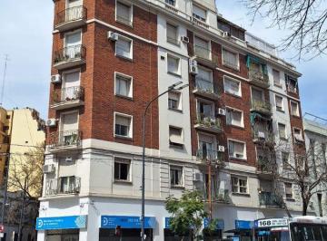Departamento de 3 ambientes, Barracas · Excelente 3 Ambientes con Dependencia - Patricios Al 100 - Barracas - Frente Al Parque Lezama