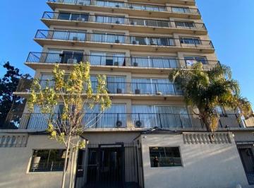 Departamento · 41m² · 2 Ambientes · 1 Cochera · Alquiler 2 Ambientes S/ Av Centenario, San Isidro