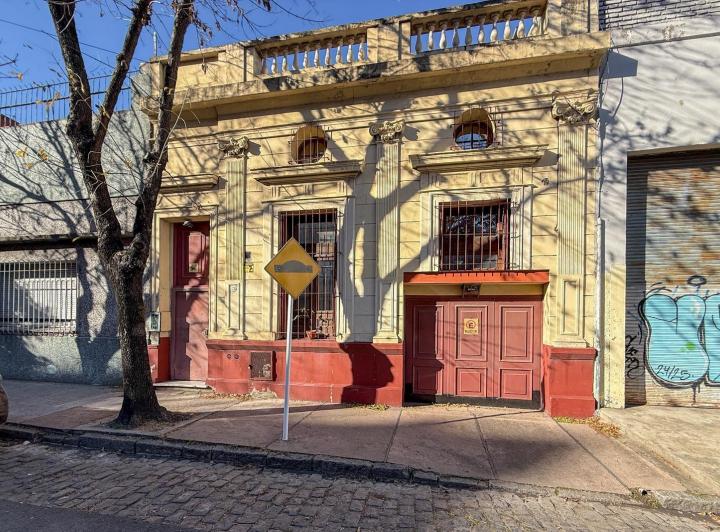 Casa · 175m² · 6 Ambientes · 1 Cochera