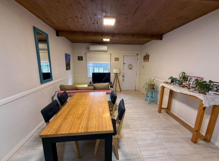 Casa · 130m² · 4 Ambientes · 2 Cocheras