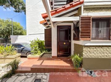 Casa · 121m² · 5 Ambientes · 2 Cocheras · PH Reciclado en Venta en Coghlan
