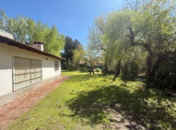 Casa · 95m² · 3 Ambientes · 6 Cocheras · Casa en El Cazador Esçobar
