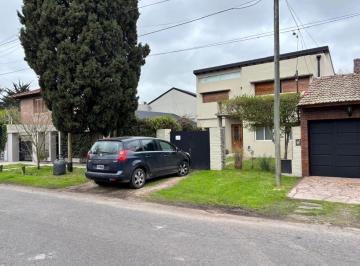 Casa de 5 ambientes, La Plata · Venta de Casa de 3 Dorm. en Calle 461 F Entre Centenario y 12b