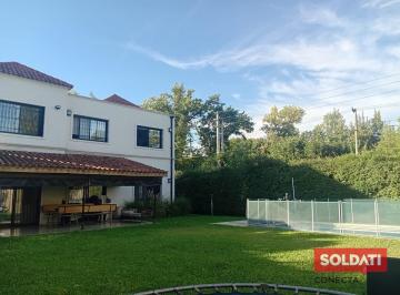 Casa · 200m² · 5 Ambientes · 1 Cochera · Alquiler de Verano - Enero - Bella Vista