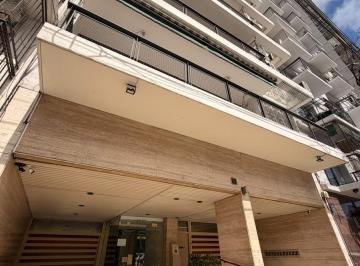 Departamento · 160m² · 4 Ambientes · 1 Cochera · Departamento en Las Cañitas